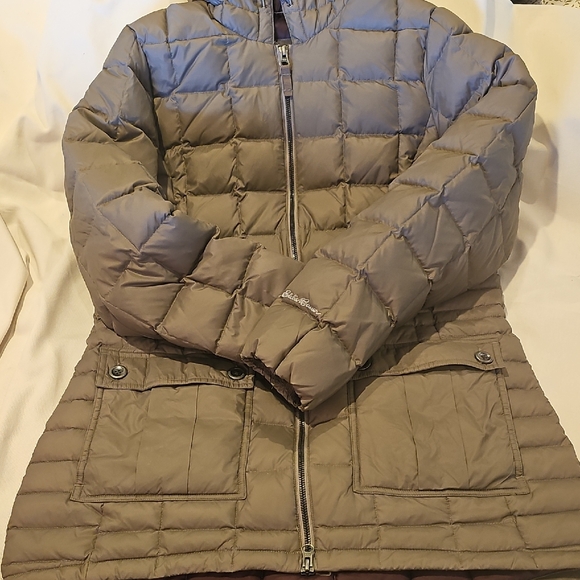 Eddie Bauer Jackets & Blazers - Eddie Bauer Women's Puffer Jacket - Clay Size Medium